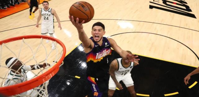 开云APP-总决赛空砍群群主！拼尽全力的布克急需队友支援